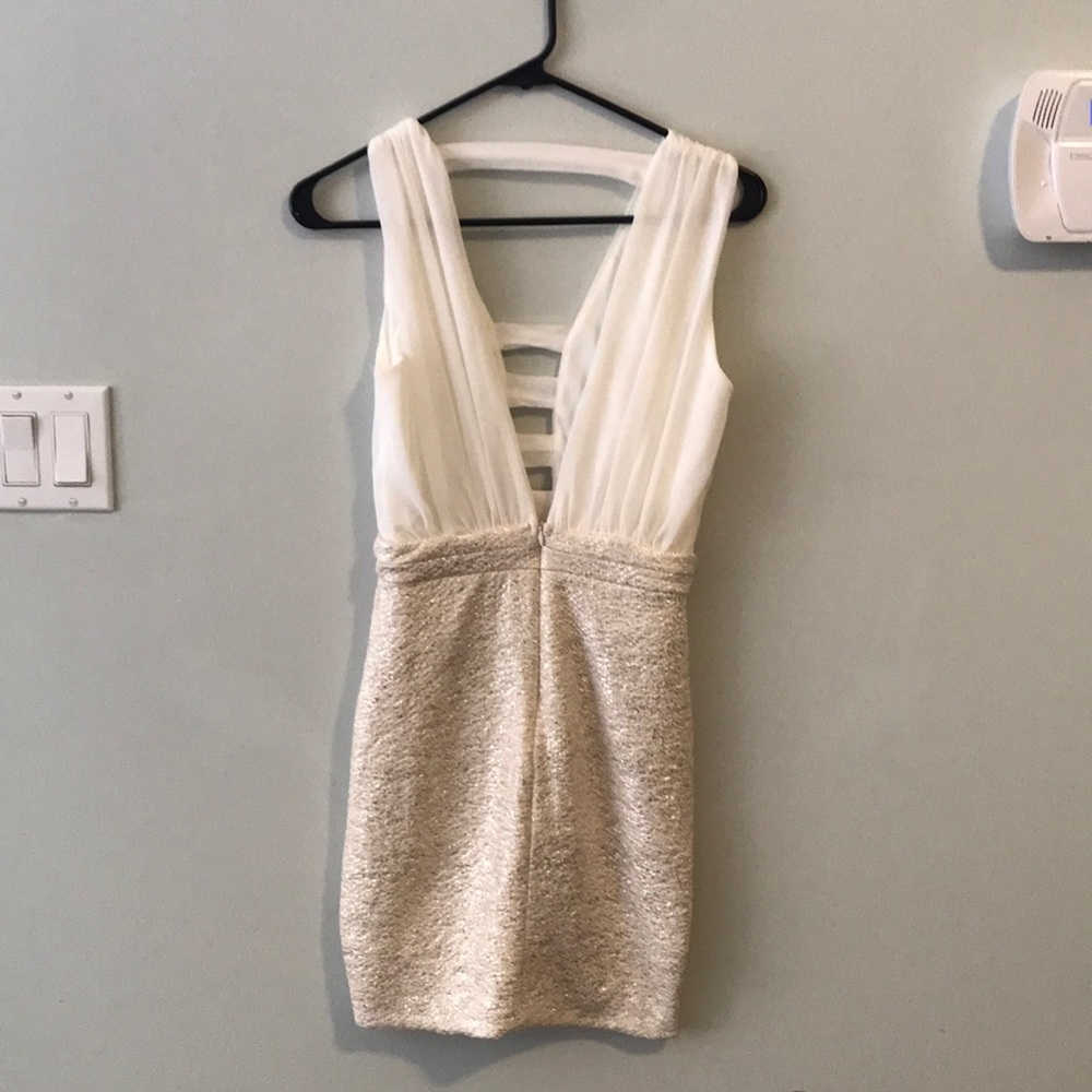 Dress - Picture 2 of 4